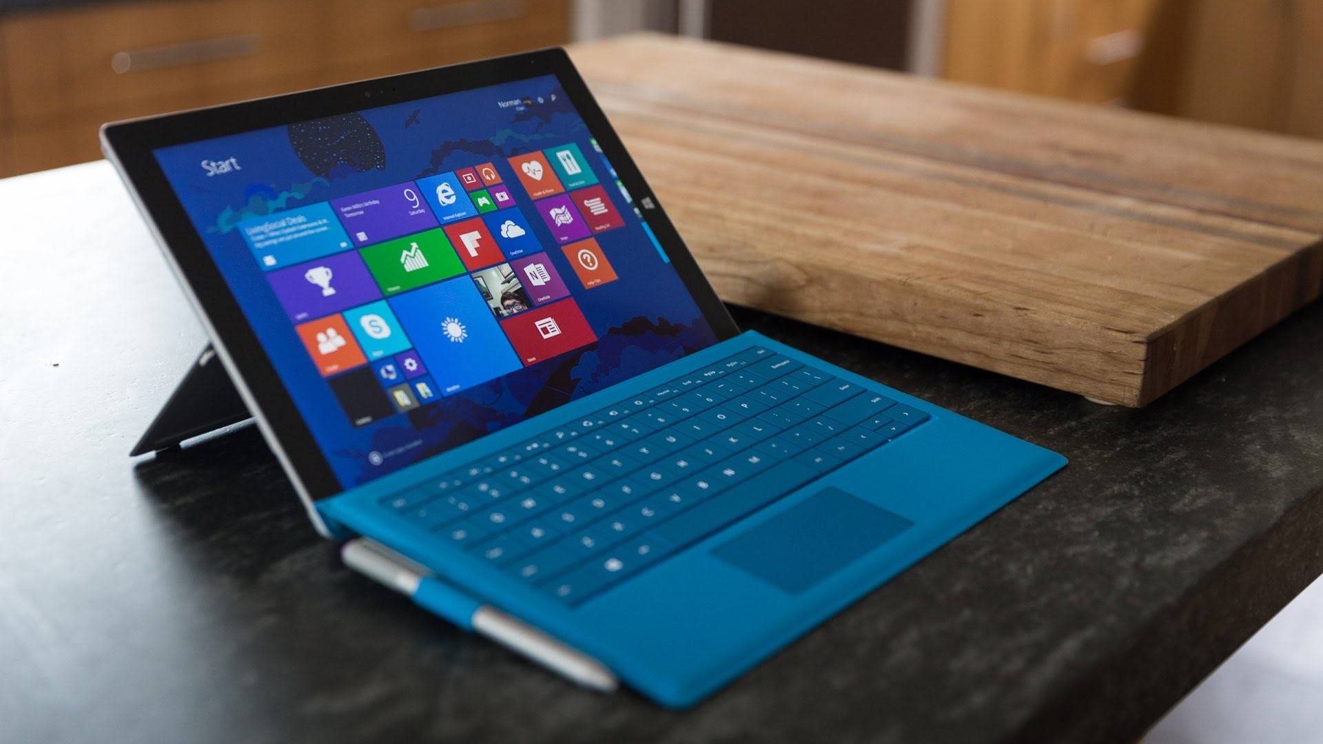 Apple iPad Pro vs. Microsoft Surface Pro 4: Which 2-in-1 device to get? - TechSpot
