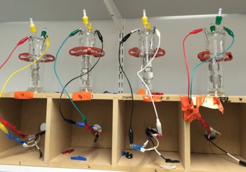 New lithium-air battery is a big step toward long-range electric vehicles