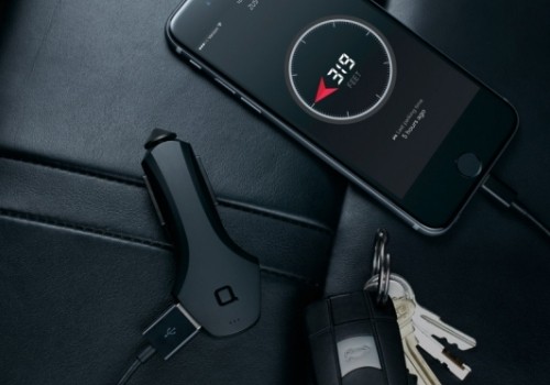 Zus Smart Car Charger & Locator charges your devices, finds your car