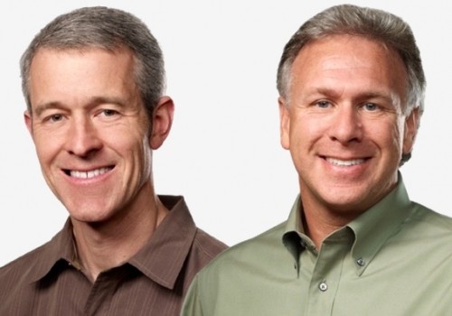 Apple names first chief operating officer since Tim Cook