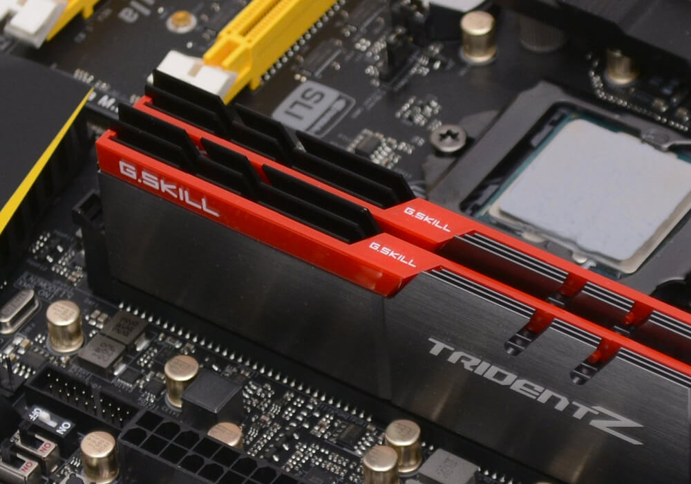 All About Those MHz: DDR4 at 4000 MHz, does it make a difference?