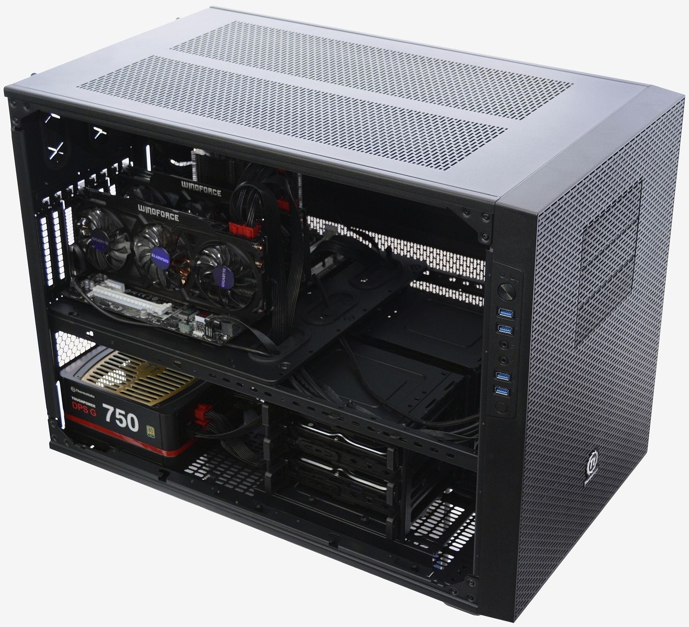 Thermaltake Core Case DPS G Review | TechSpot