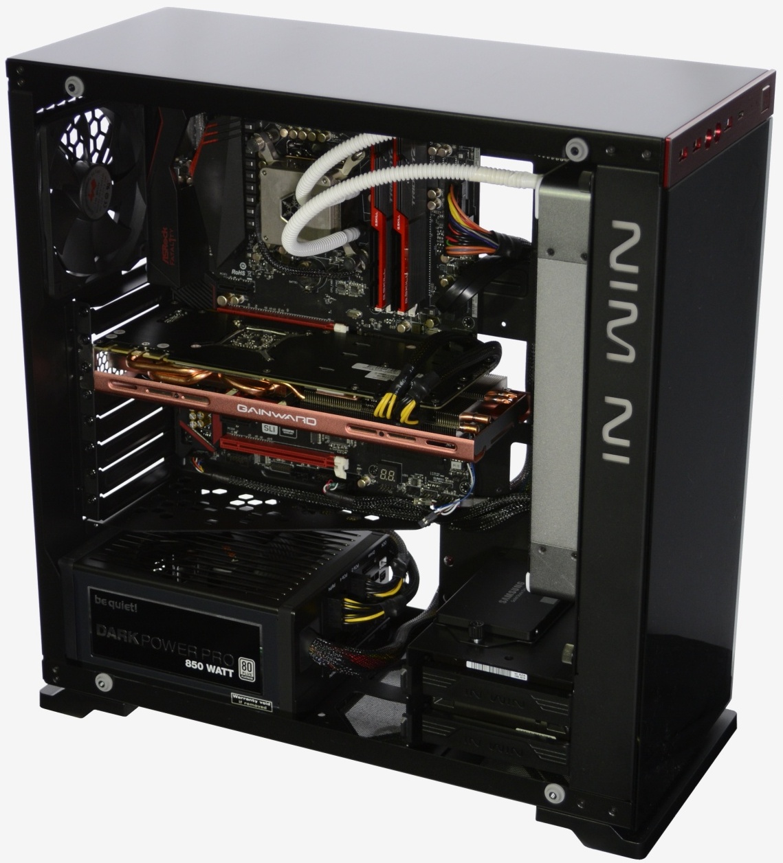 In Win 805 Review | PCMag