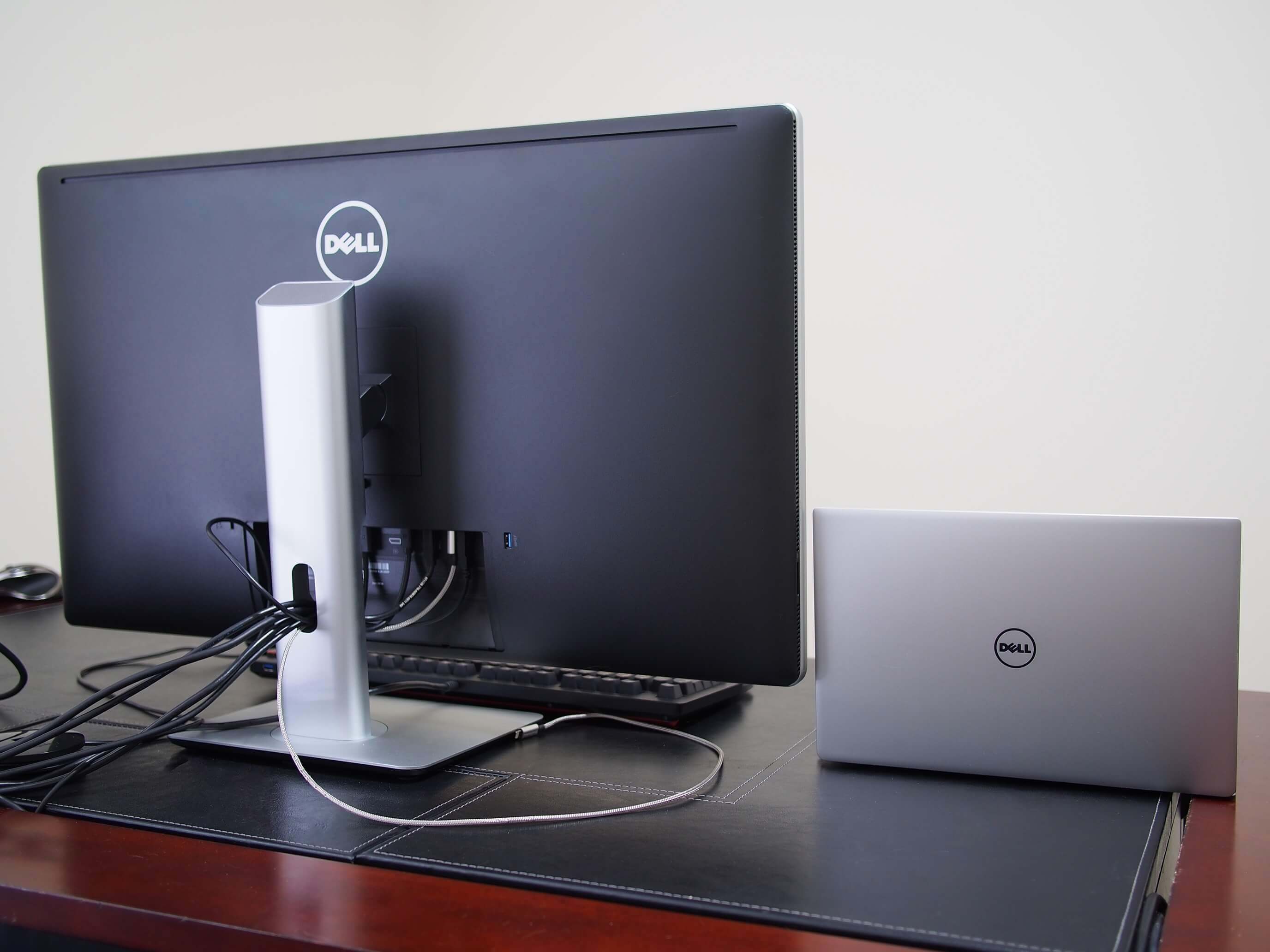 how to connect external monitor to dell inspiron