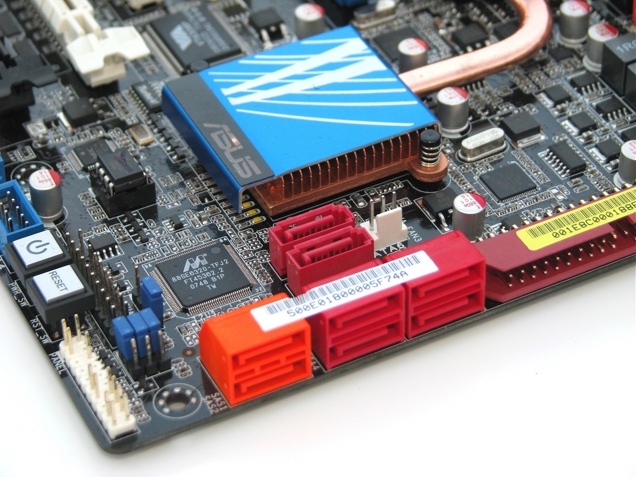 Asus P6T Deluxe Intel X58 motherboard review Photo Gallery - TechSpot