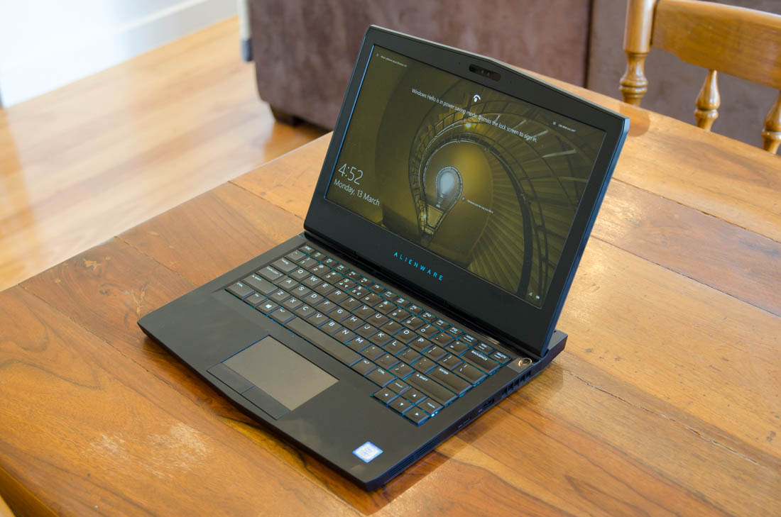 Windowsノート本体 ALIENWARE 13 Alienware 13 - スペック、テスト、価格 | LaptopMedia 日本