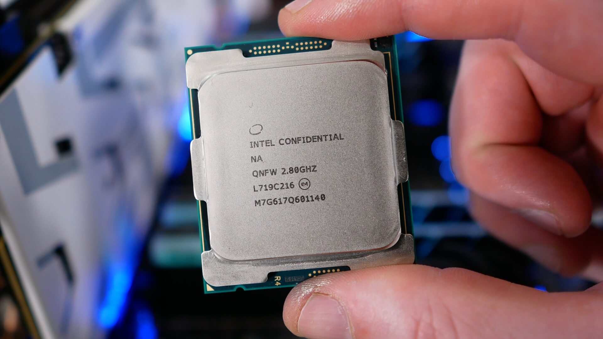 Интел коре i9. Intel Core i9-7980xe. Интел кор 9. I9 9960x. Intel Core i9-7980xe чип.