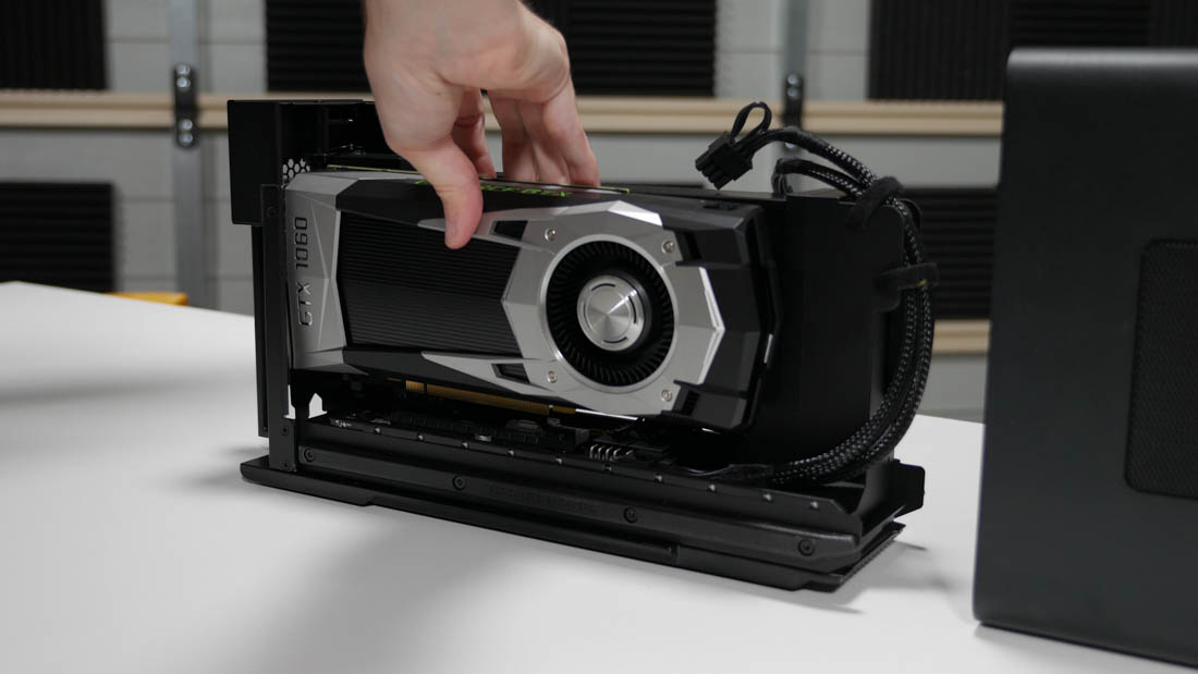 グラフィックボード・グラボ・ビデオカード Razer Core V2 Razer Core V2 Review | PCMag