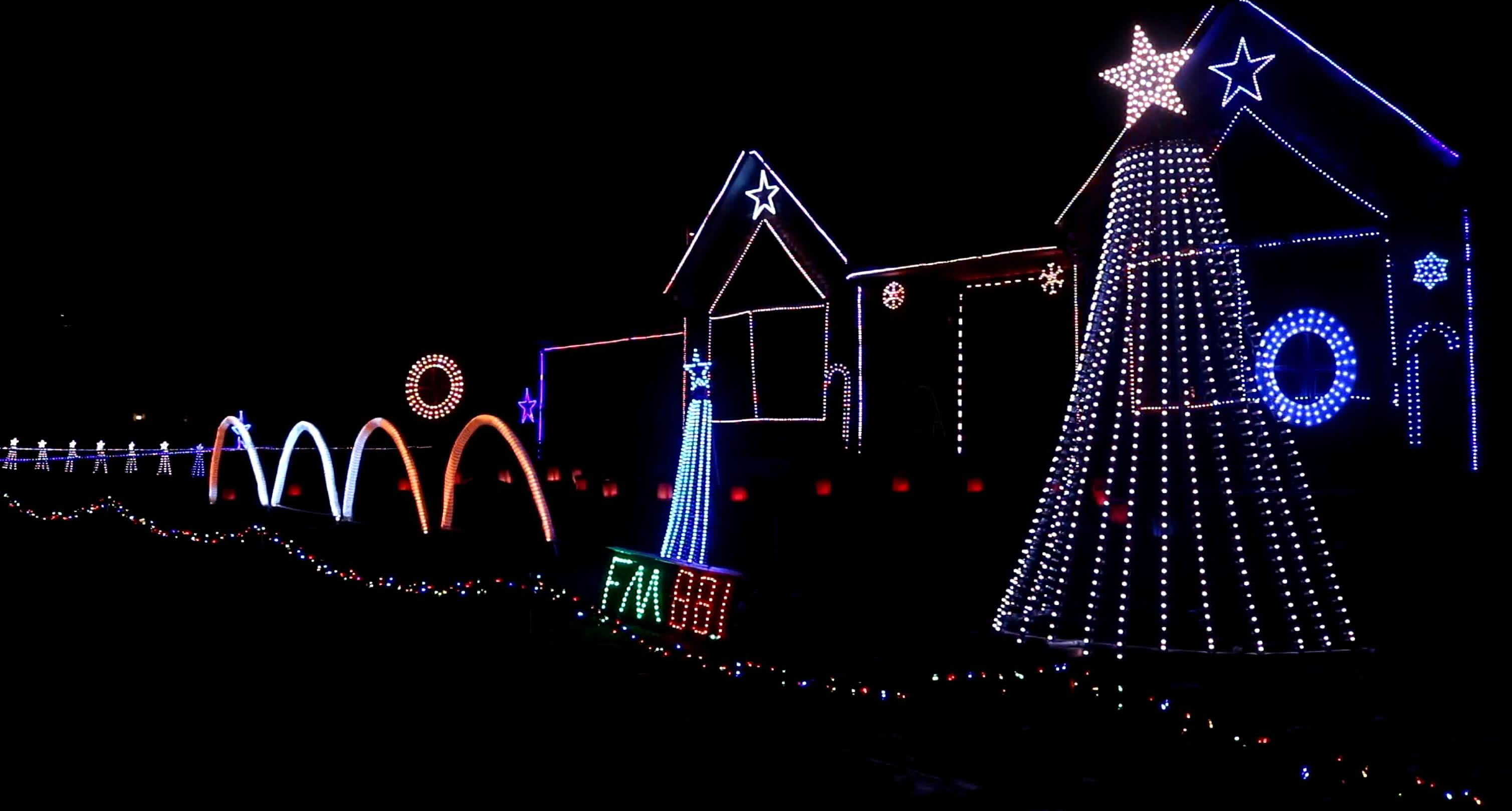 kamera tackle Sandsynligvis Ever Wondered How Those Computer-Controlled Christmas Light Displays Work?  | TechSpot