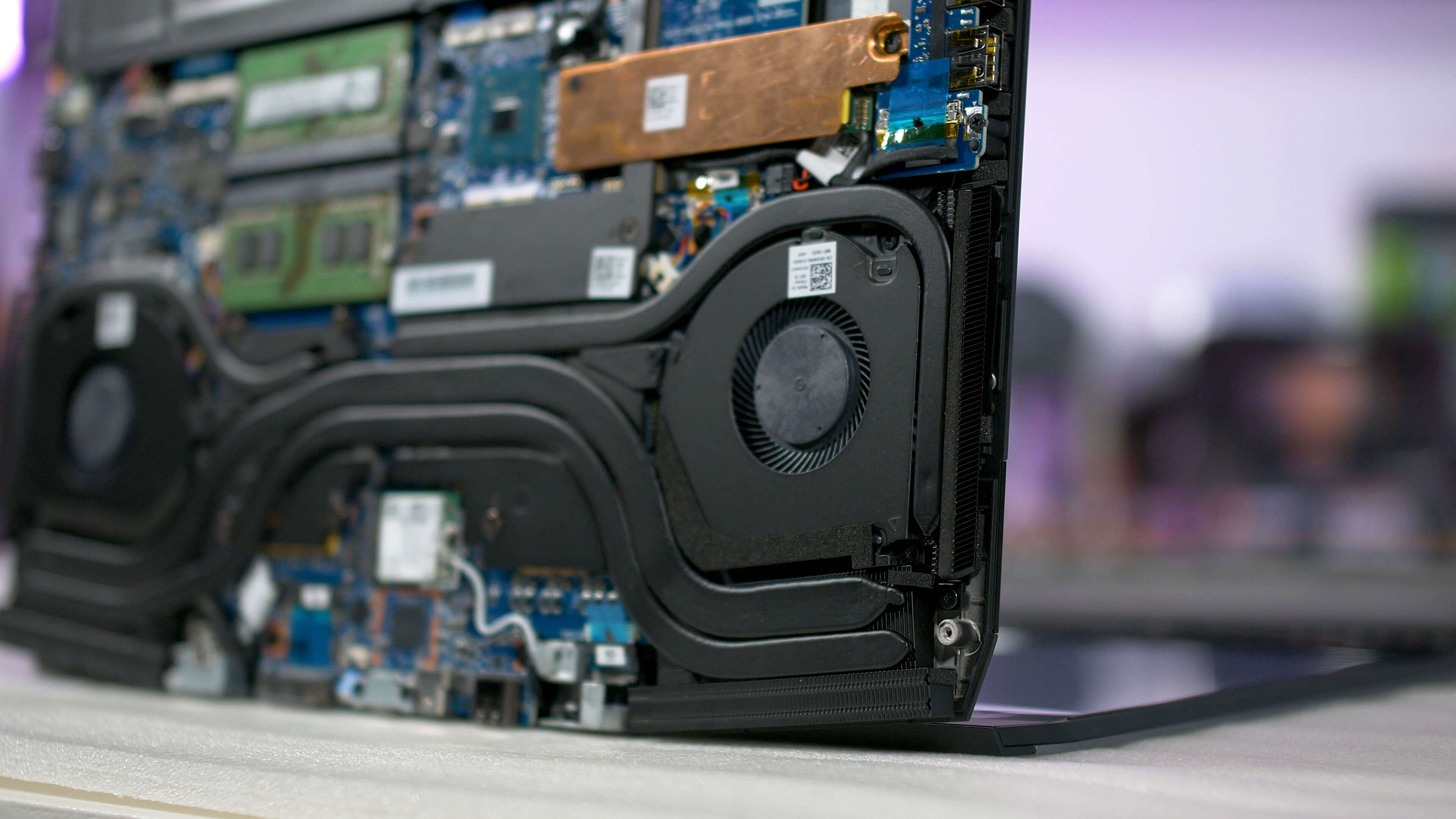 Nvidia RTX 2080 Max-Q Review | TechSpot