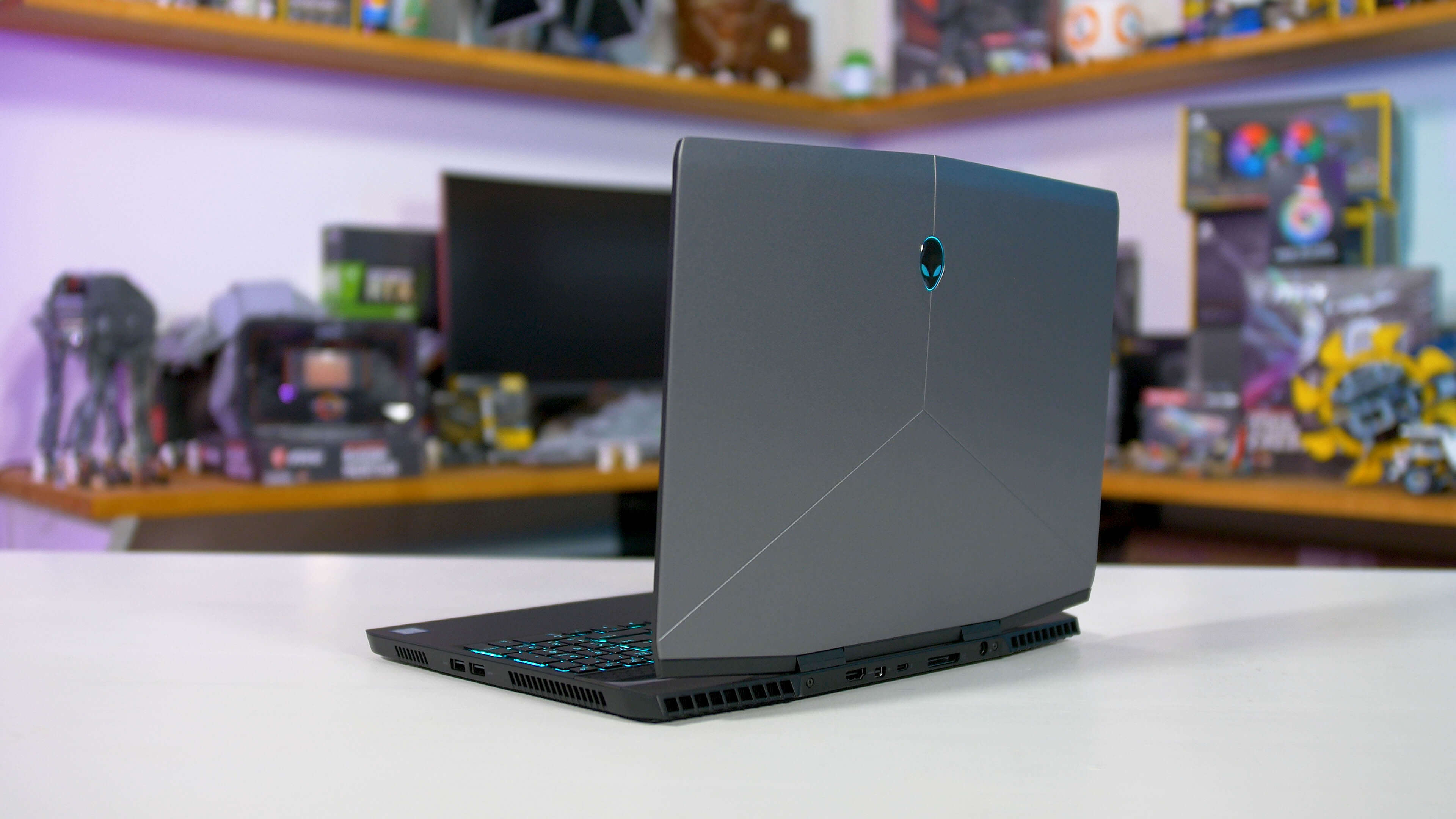 Alienware m15 RTX Gaming Laptop Review | TechSpot
