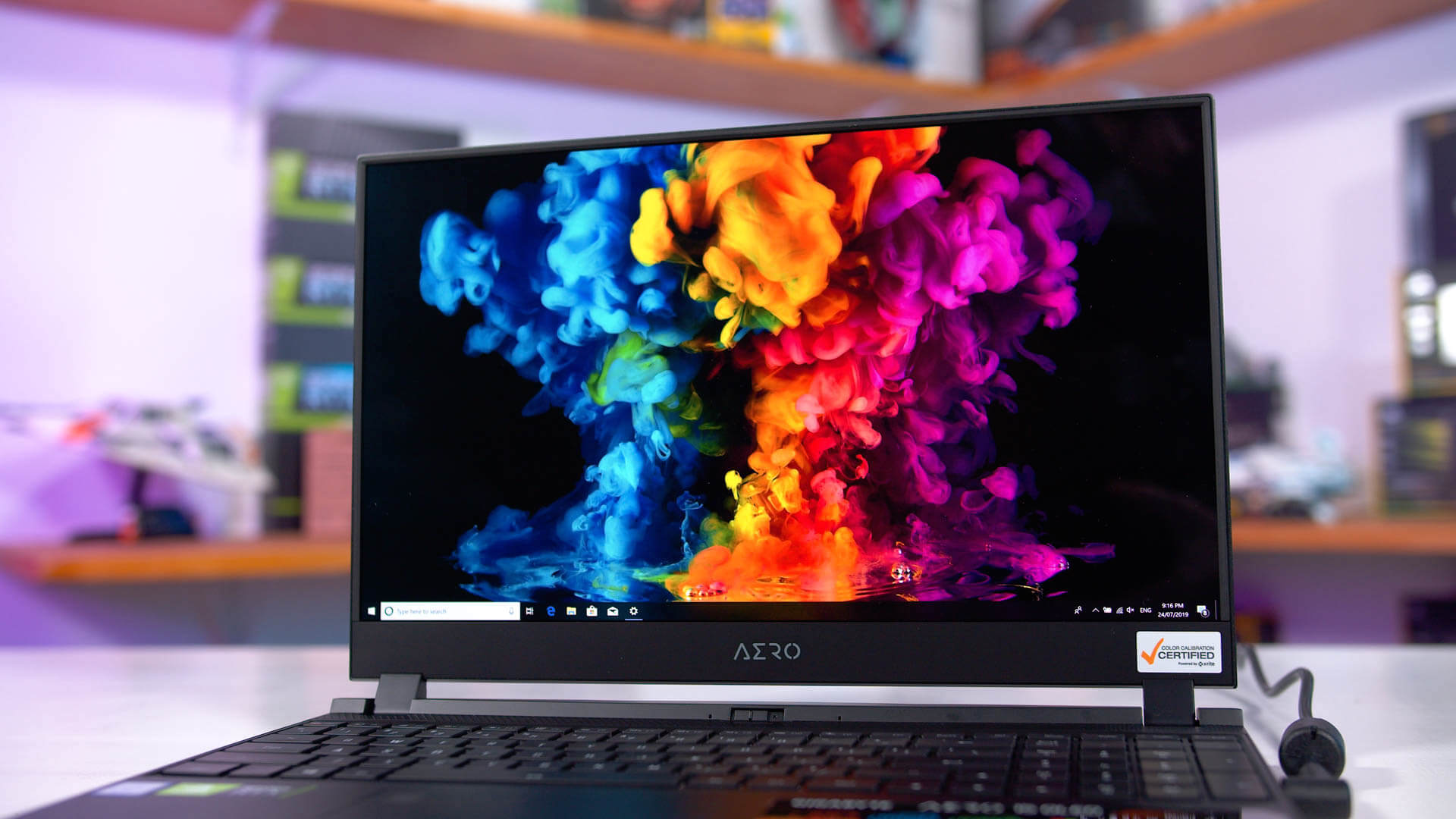 Testing an OLED Laptop Display It's Pretty Amazing TechSpot