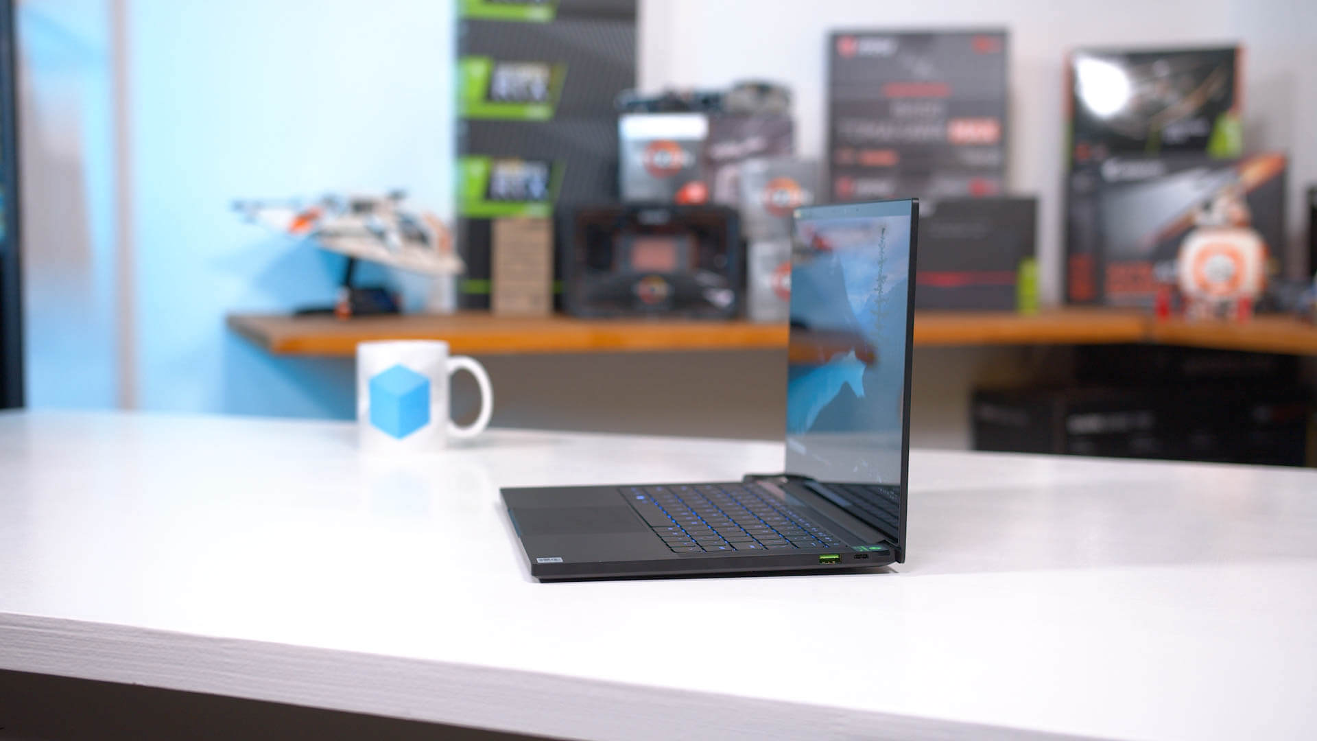 Intel core i7 iris xe graphics. I7-1065g7. I7-1065g7 процессор. Core i7-1065g7. Intel Core i7-1065g7