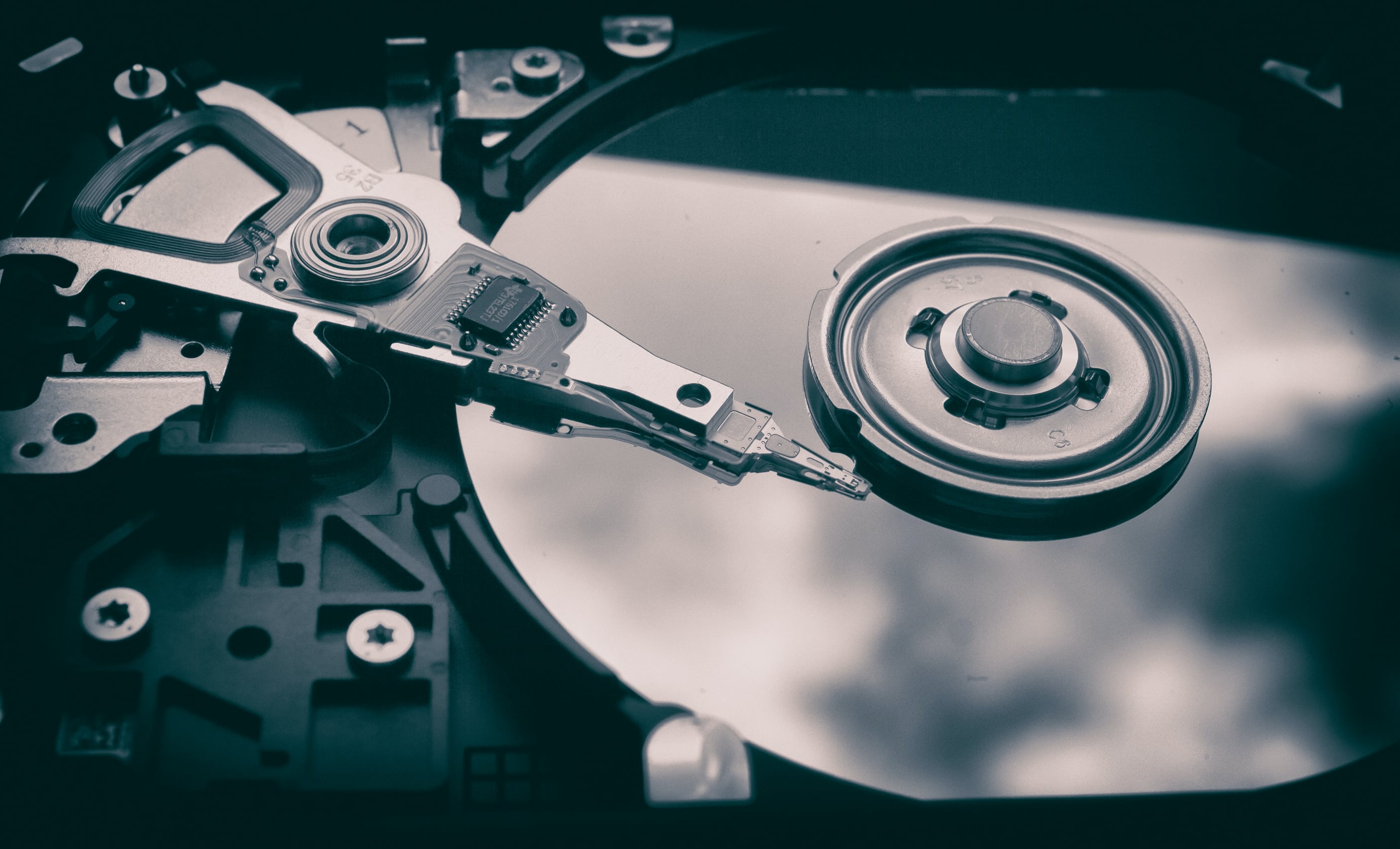 www.techspot.com