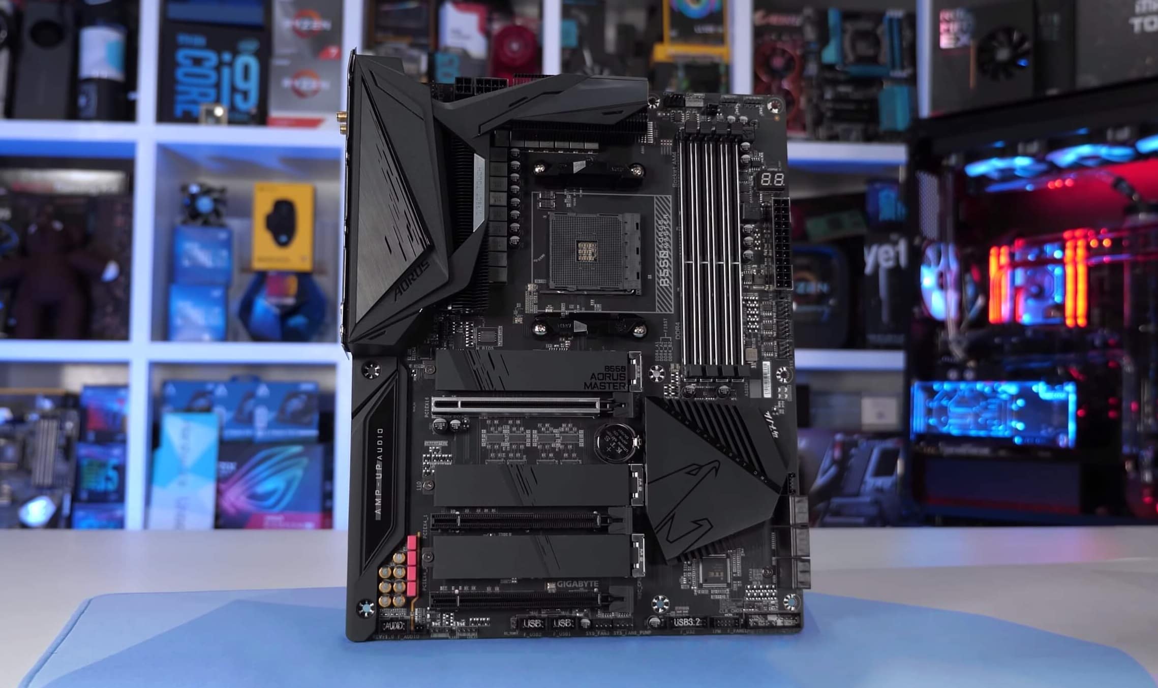 AMD B550 Motherboard First Look & VRM Temperature Test | TechSpot