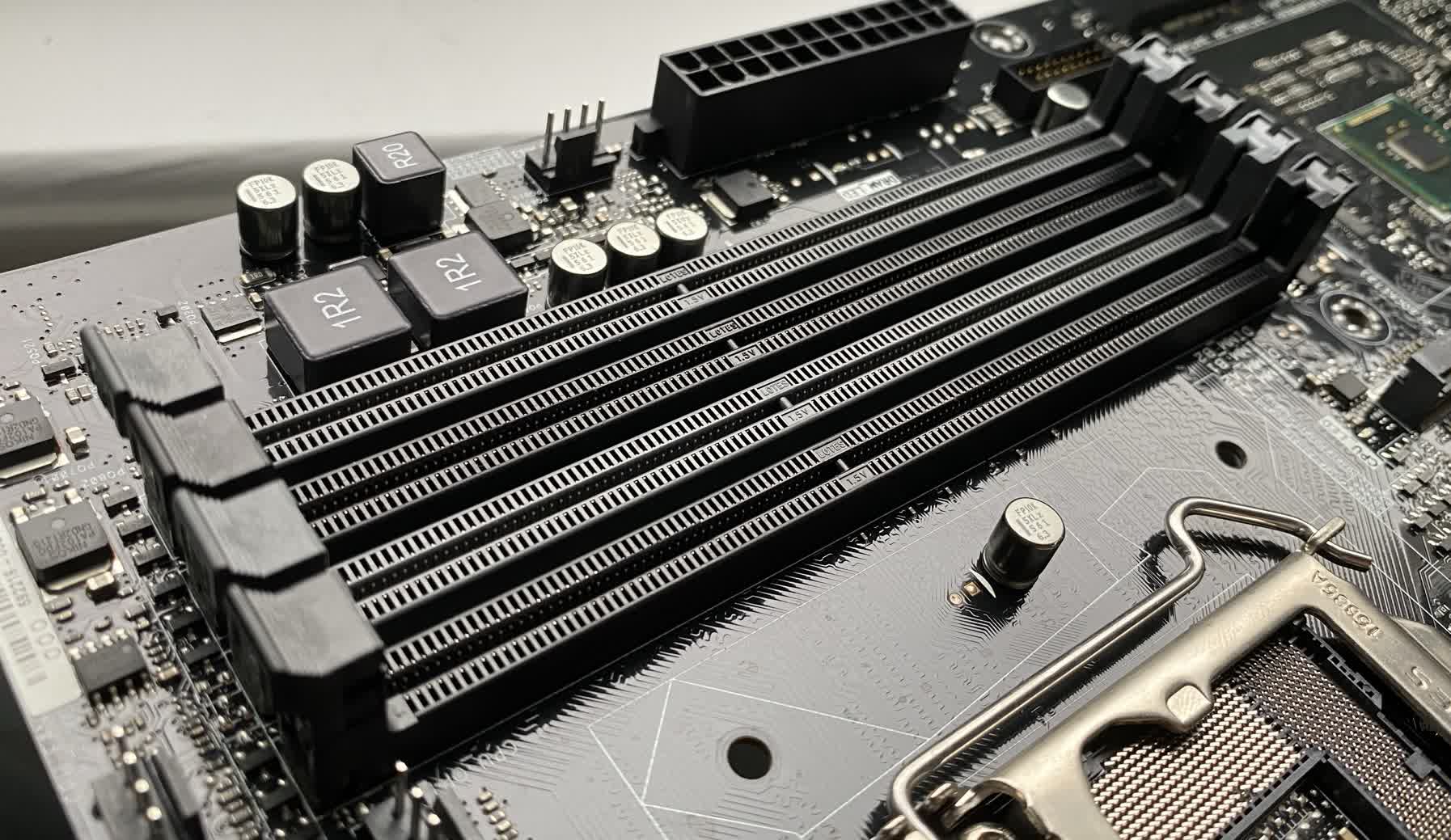 Memory socket