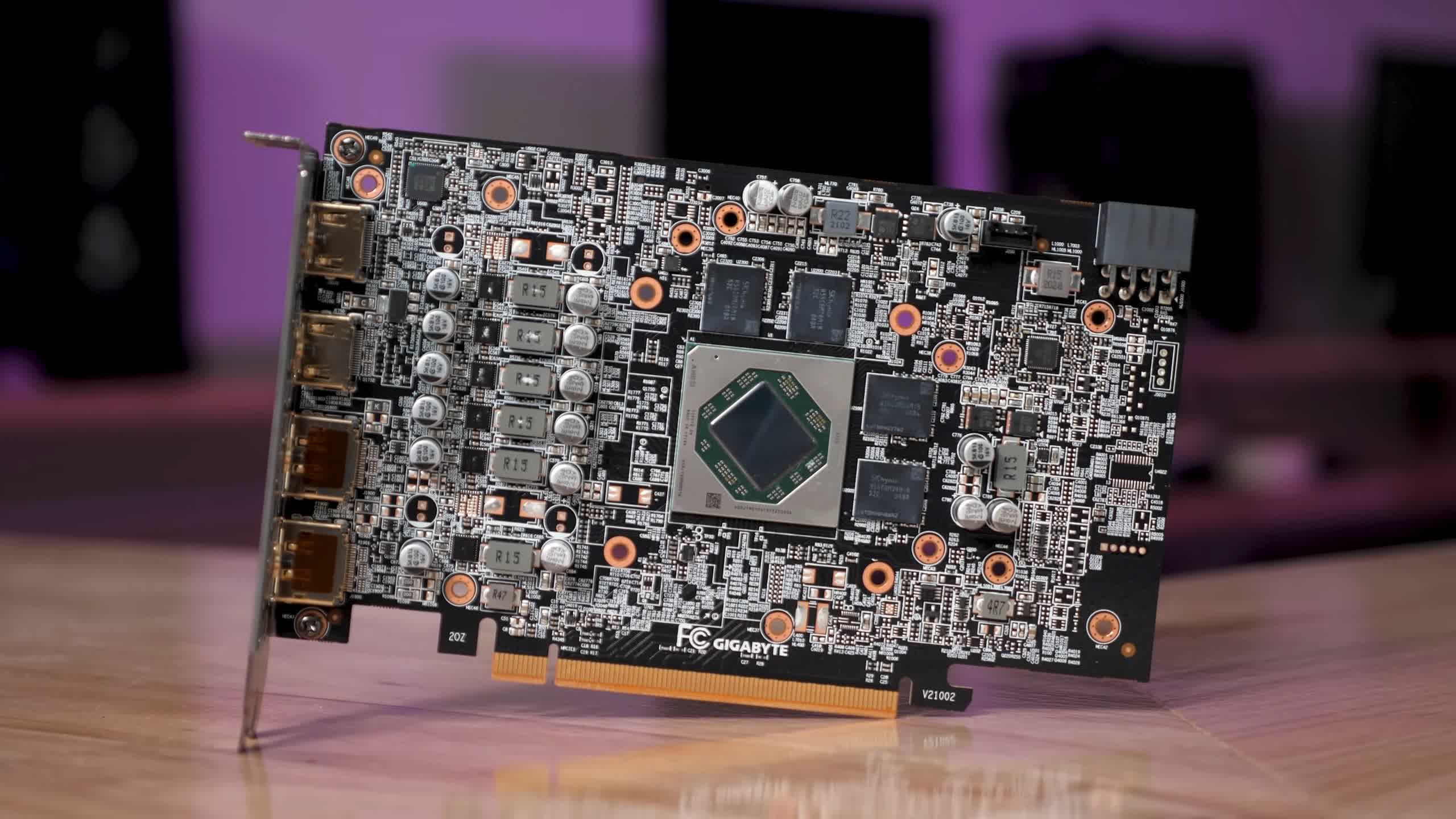 Rx core. AMD Radeon RX Vega 7. Производство видеокарт. Игровые видеокарты до 30000 рублей. RX 6600 Дата выхода