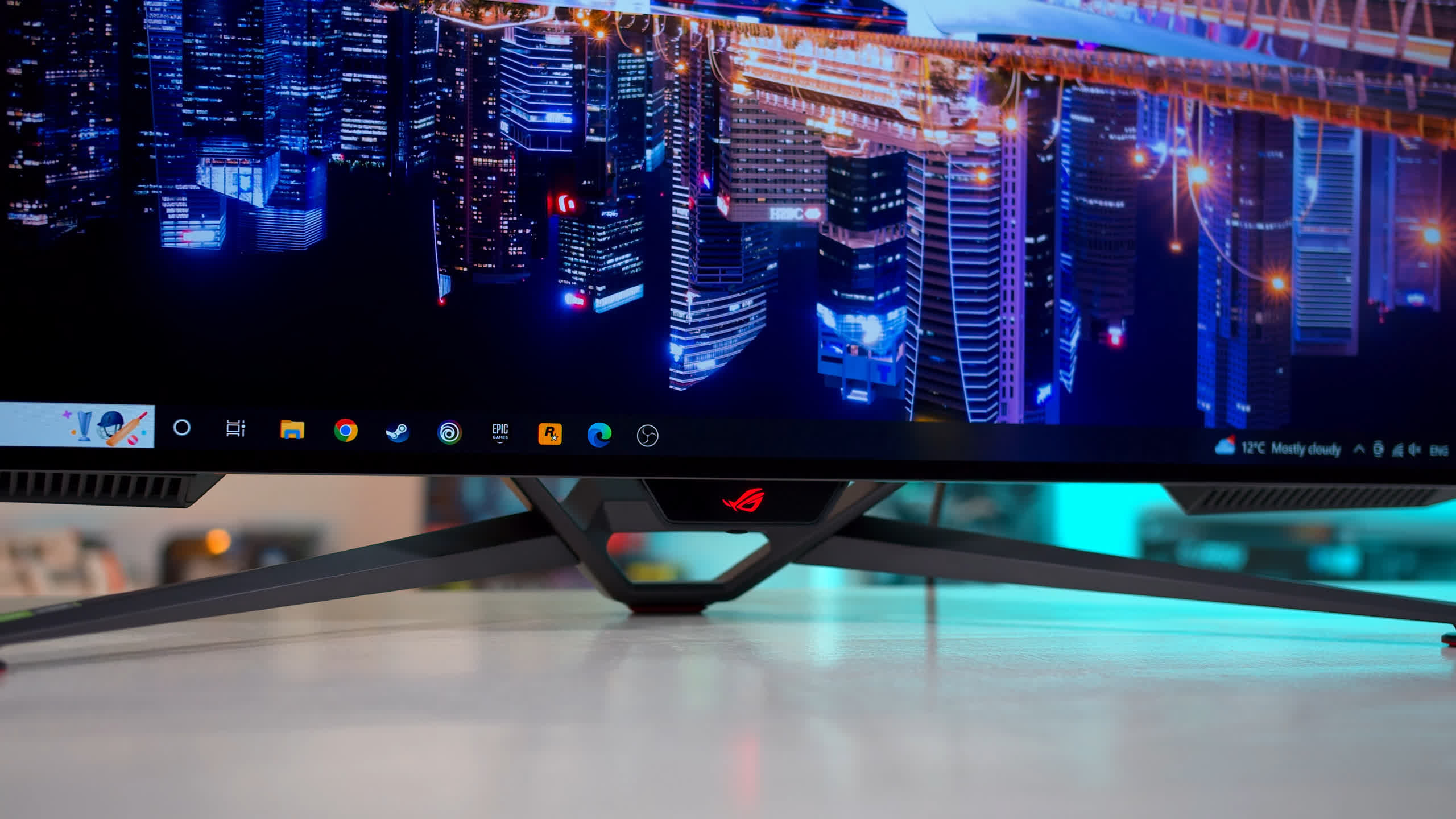 ASUS Intros World's First 32 4K QD-OLED Gaming Display, Also Unveils 49  Ultra-Wide ROG Swift OLED Panel