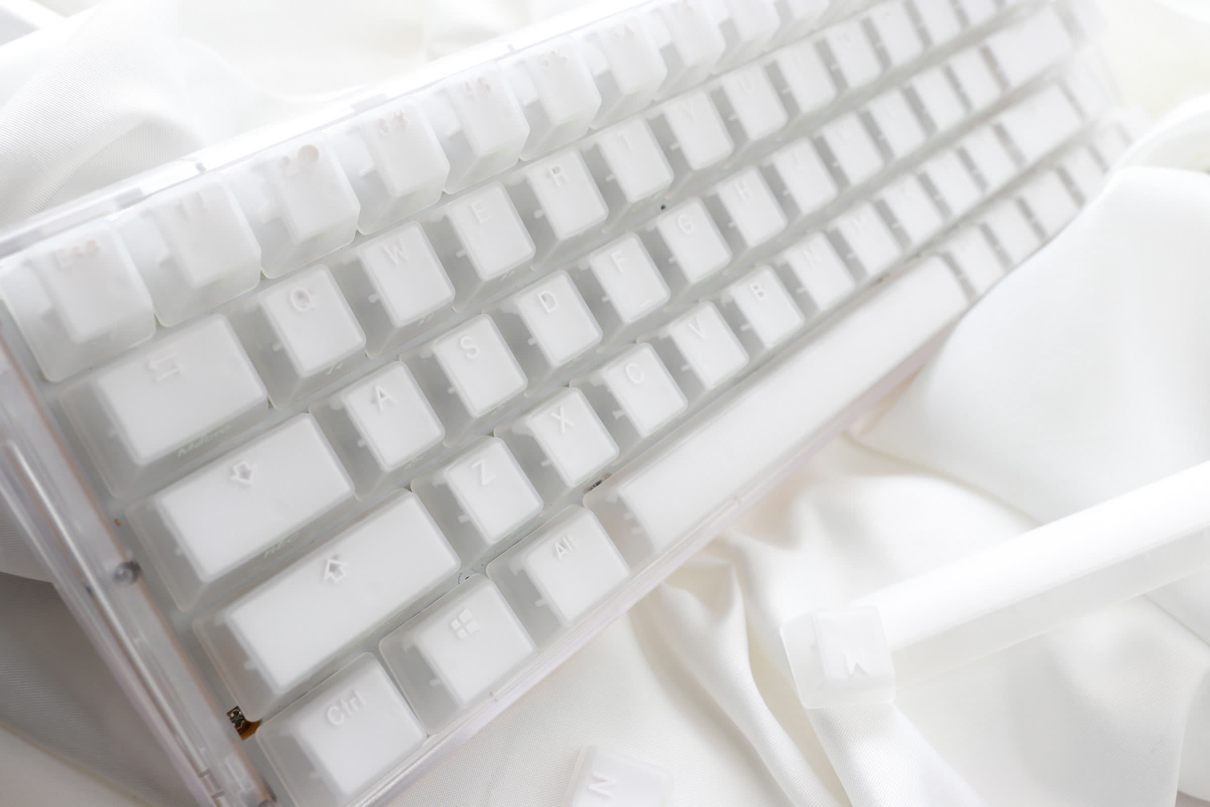 Ducky One 3 SF Aura Keyboard Review | TechSpot