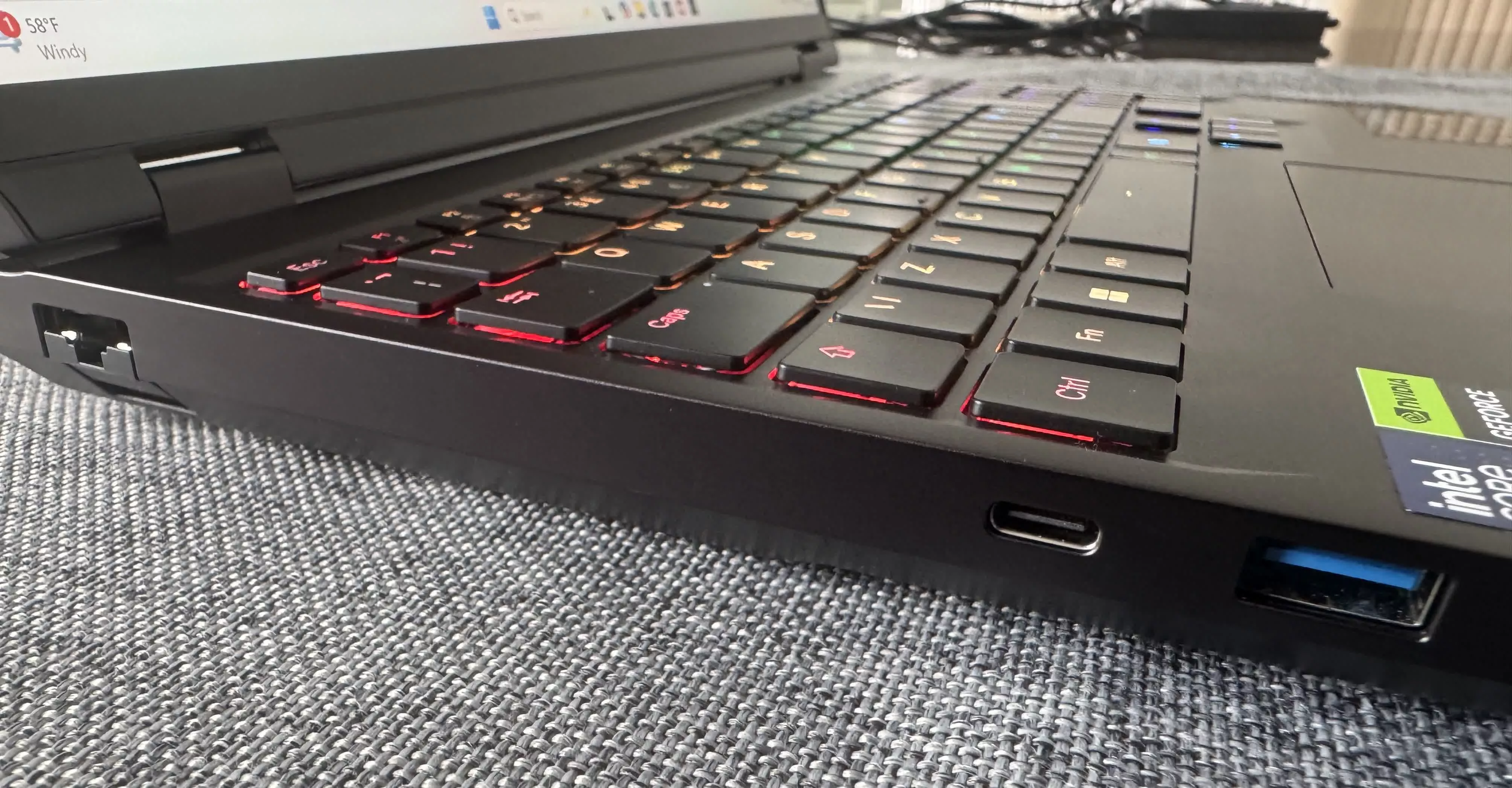 Medion Erazer Beast 16 X1 Ultimate Laptop Review