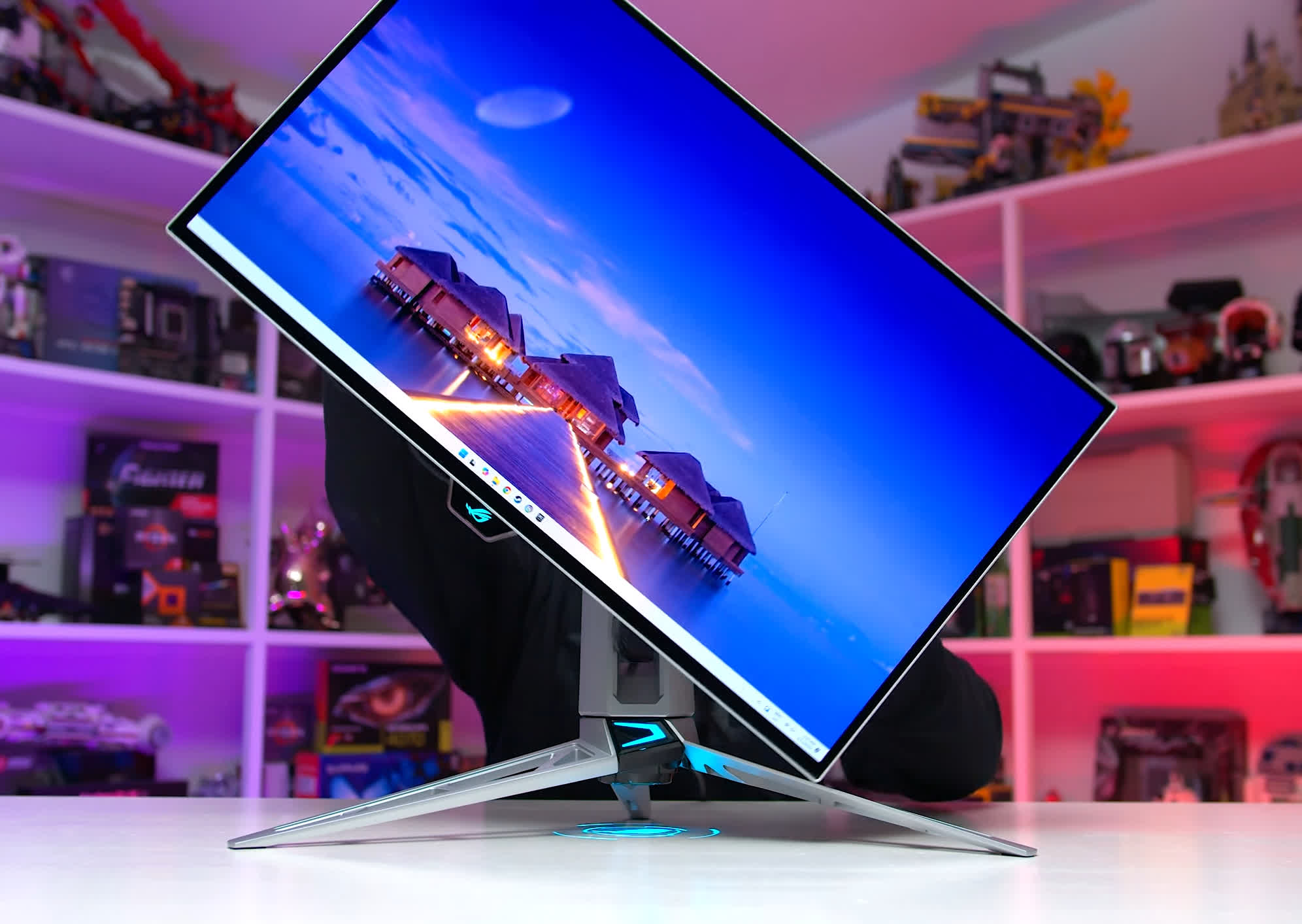 Asus ROG Swift PG27AQWP Review: 720Hz OLED | TechSpot