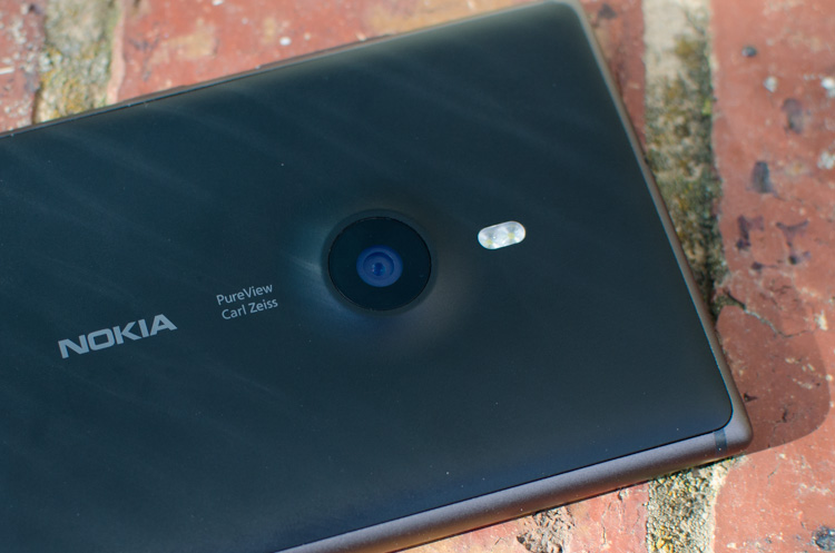 nokia lumia pureview zeiss
