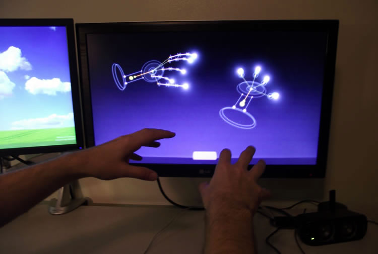 Leap Motion Controller Review | TechSpot