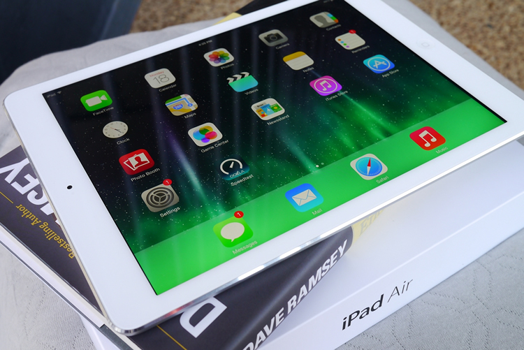 Tablet growth slows considerably as Apple's iPad realizes first yearly shipment decline