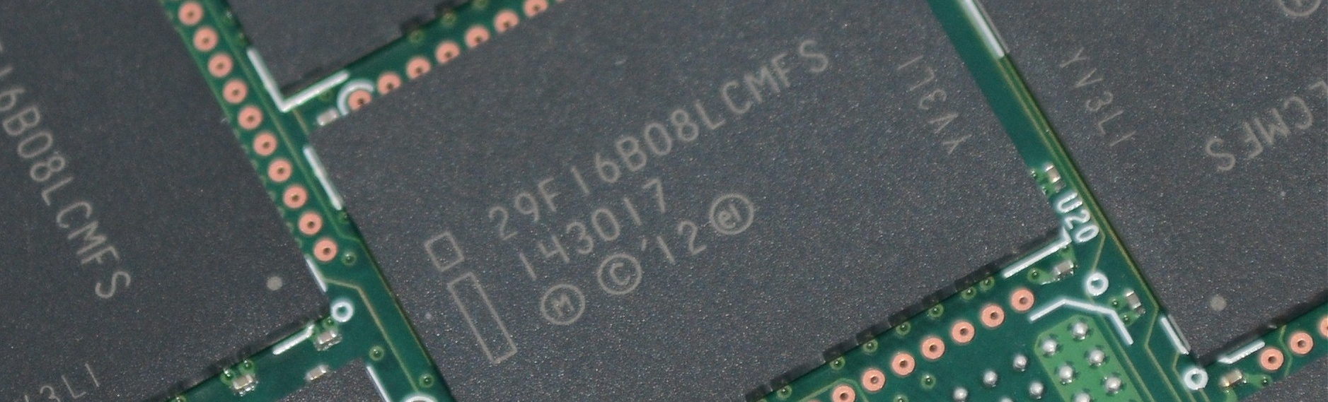 Đánh giá SSD NVMe Intel SSD 750 Series 1.2TB svg+xml,%3Csvg%20xmlns= Đánh giá SSD NVMe Intel SSD 750 Series 1.2TB