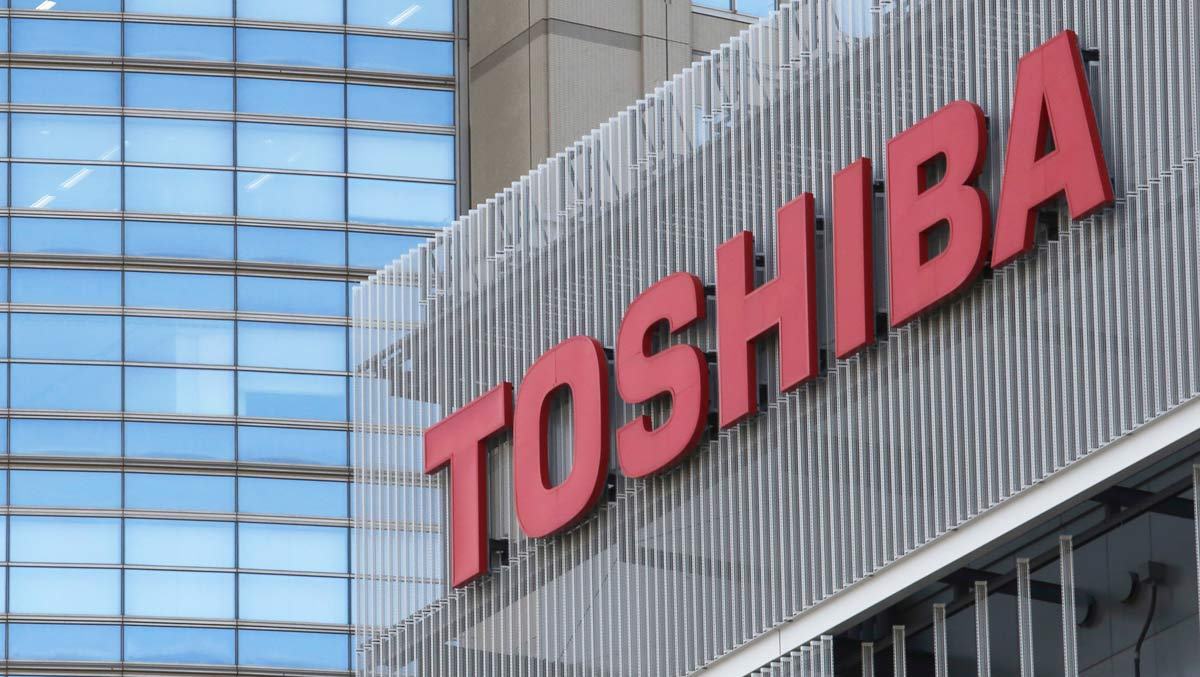 Western Digital is ready to buy Toshiba's chip manufacturing business