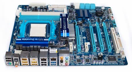 Gigabyte GA-890FXA-UD5