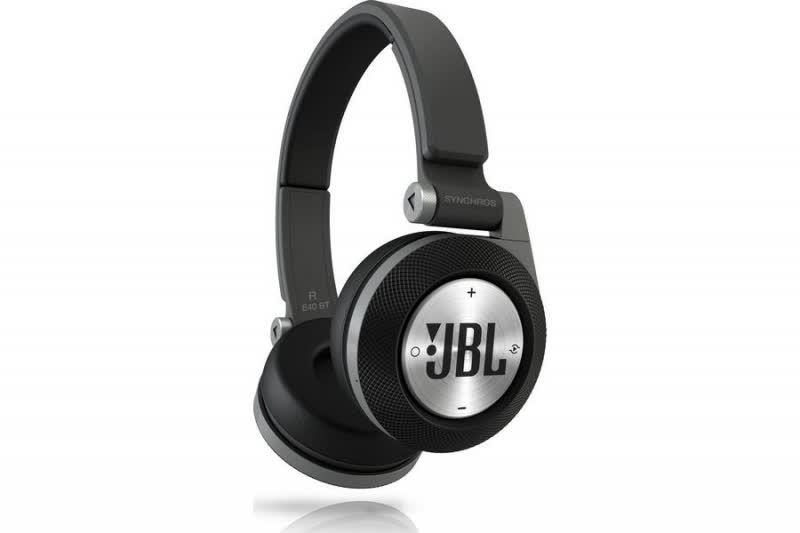 JBL Synchros E40BT Pros and Cons | TechSpot