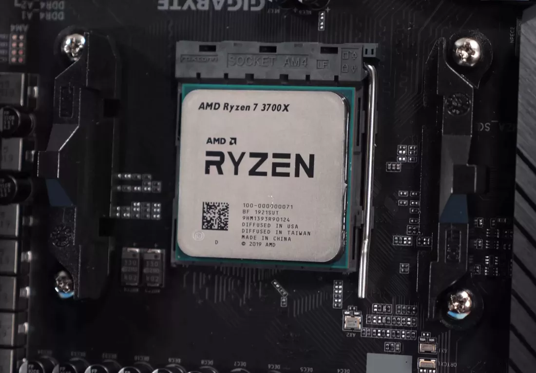 AMD Ryzen 7 3700X
