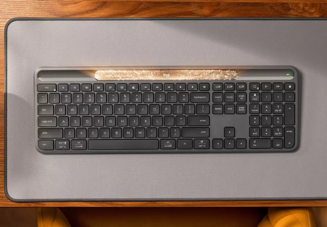 Logitech K980 Signature Slim Solar+