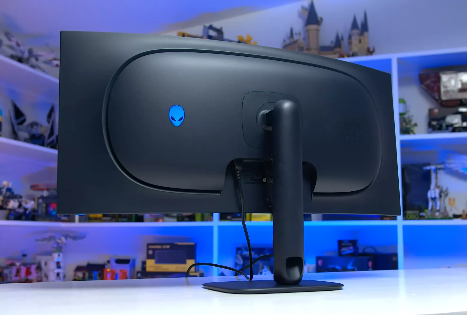 https://www.techspot.com/images/products/2026/monitors/org/2026-08-27-product-14.jpg