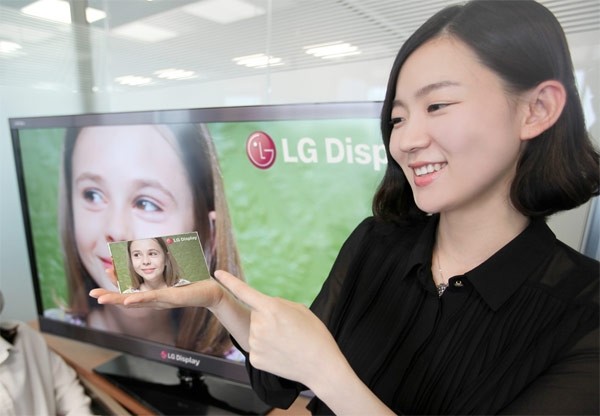 working retina-beating smartphone display 