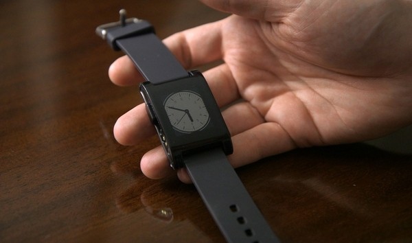 pebble ios kickstarter digital watch