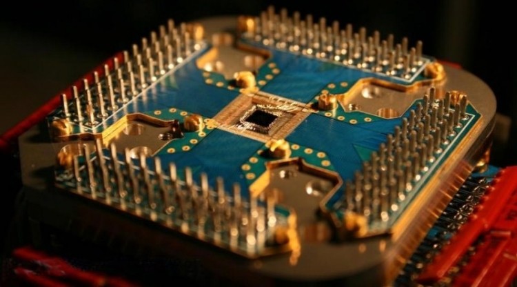 Quantum computer dominates traditional PC in head-to-head battle
