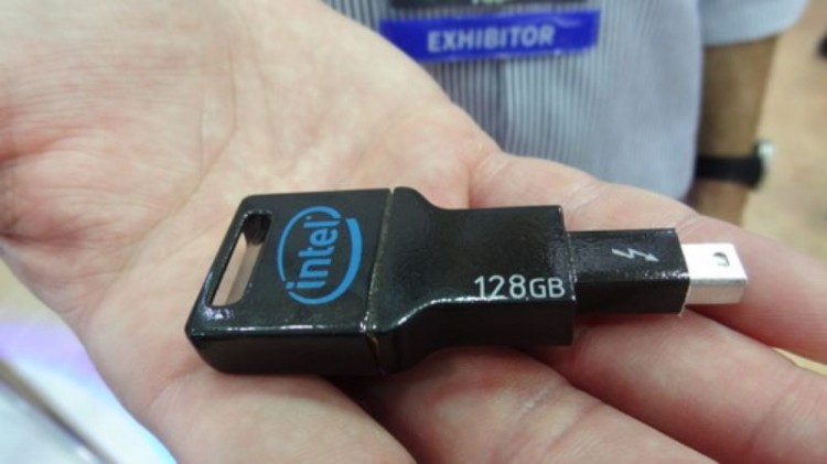 Intel says prototype Thunderbolt flash drive is the world's fastest