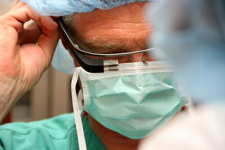 surgeon google glass