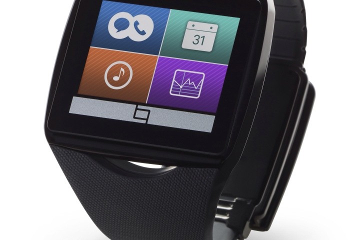 Qualcomm Toq smartwatch showcases Mirasol display technology