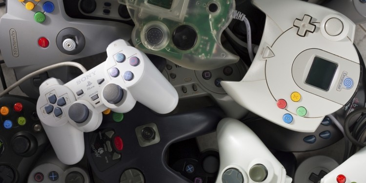 Weekend Open Forum: What's your favorite gamepad?