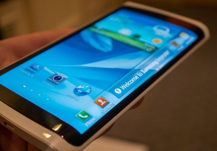 Samsung reportedly planning to launch smartphone with wrap around display next year