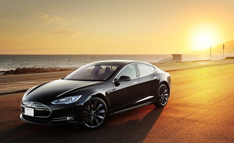 Tesla chief Elon Musk updates Model S warranty to cover fire damage