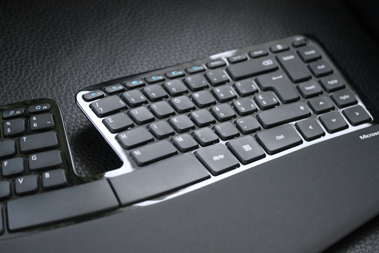 Neowin: Microsoft Sculpt Ergonomic Desktop review