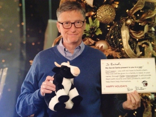 Bill Gates plays Santa for one lucky Reddit user