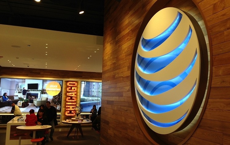 AT&T beats T-Mobile to the punch, offers its customers up to $450 to switch