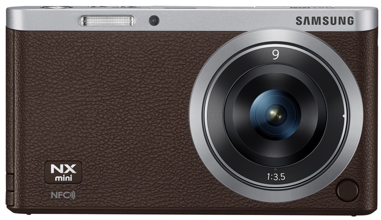 Samsung unveils 'world's slimmest and lightest' NX camera