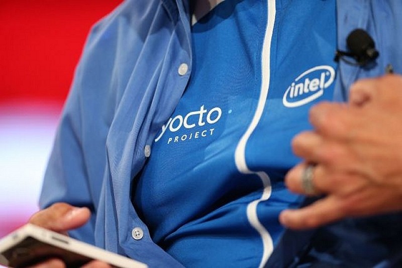 Intel demonstrates health-tracking smart t-shirt, coming this summer