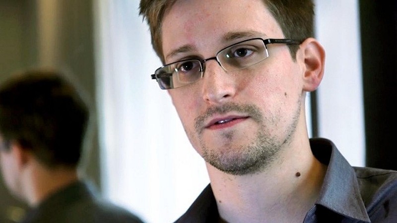 Oliver Stone pegged to direct Edward Snowden biopic